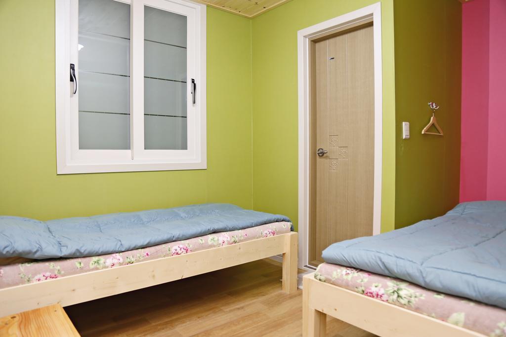 Op 102 Guesthouse Kjongdzsu Kültér fotó